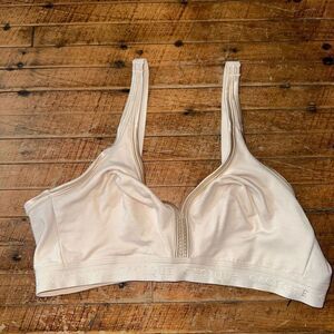 Cacique 40C wireless nude full figure jersey knit bra